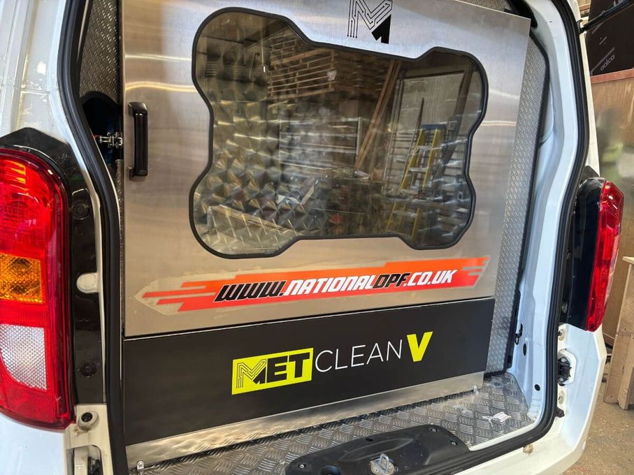 mobile DPF machine in van