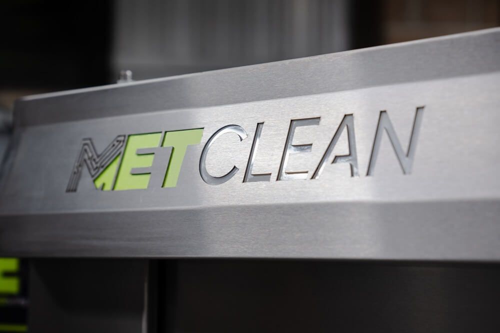 DPF cleaning machine with Metclean